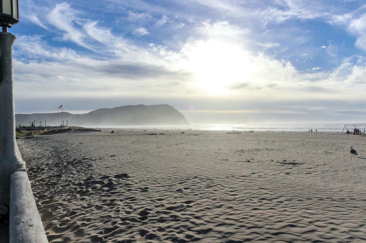 Sand & Sea: Beach Dreams Seaside Exterior photo